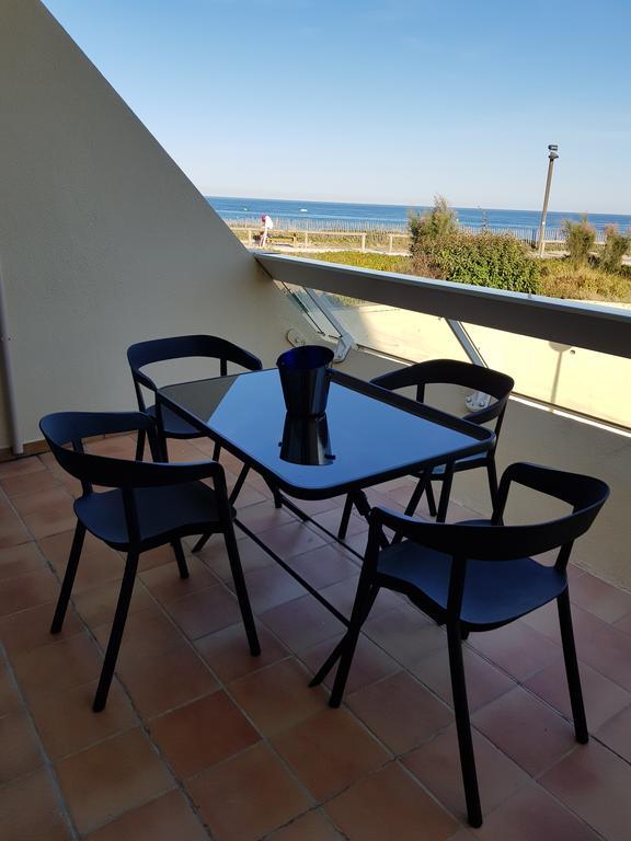 Naturiste Azur Héliopolis C 64 *